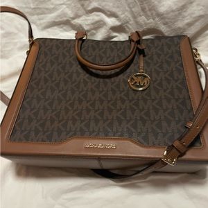 Michael Kors Bag never carried